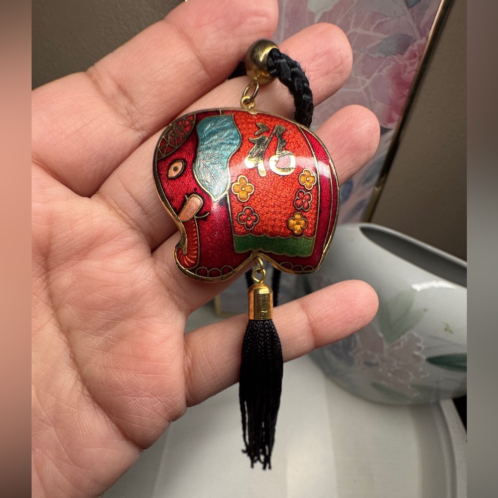 Cloisonné elephant necklace - Picture 12 of 16